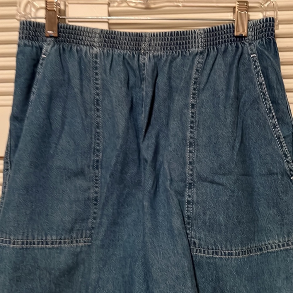 JONES NEW YORK Sport Petite Denim Cargo Shorts - Picture 3 of 5